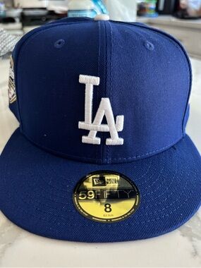 New Era LA Dodgers World Series 2025 Fitted Cap (Size 8)